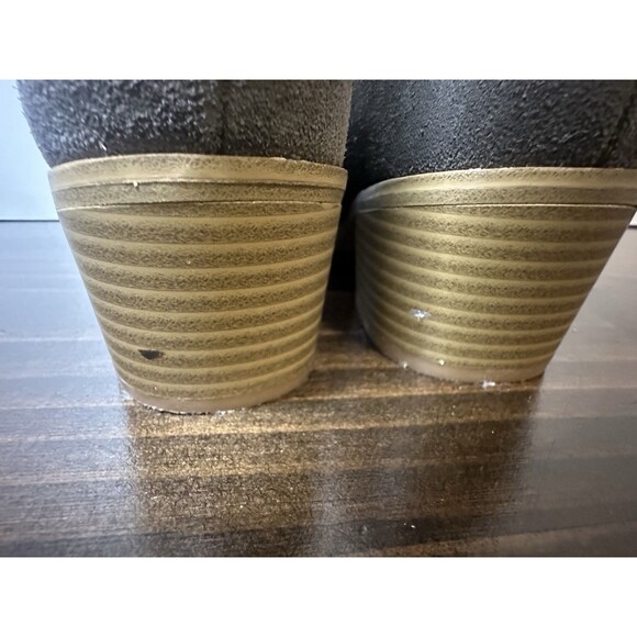 Clarks Gray Suede Ankle Boots Side Zipper Block Heel Booties Women's 9.5 - Picture 7 of 11